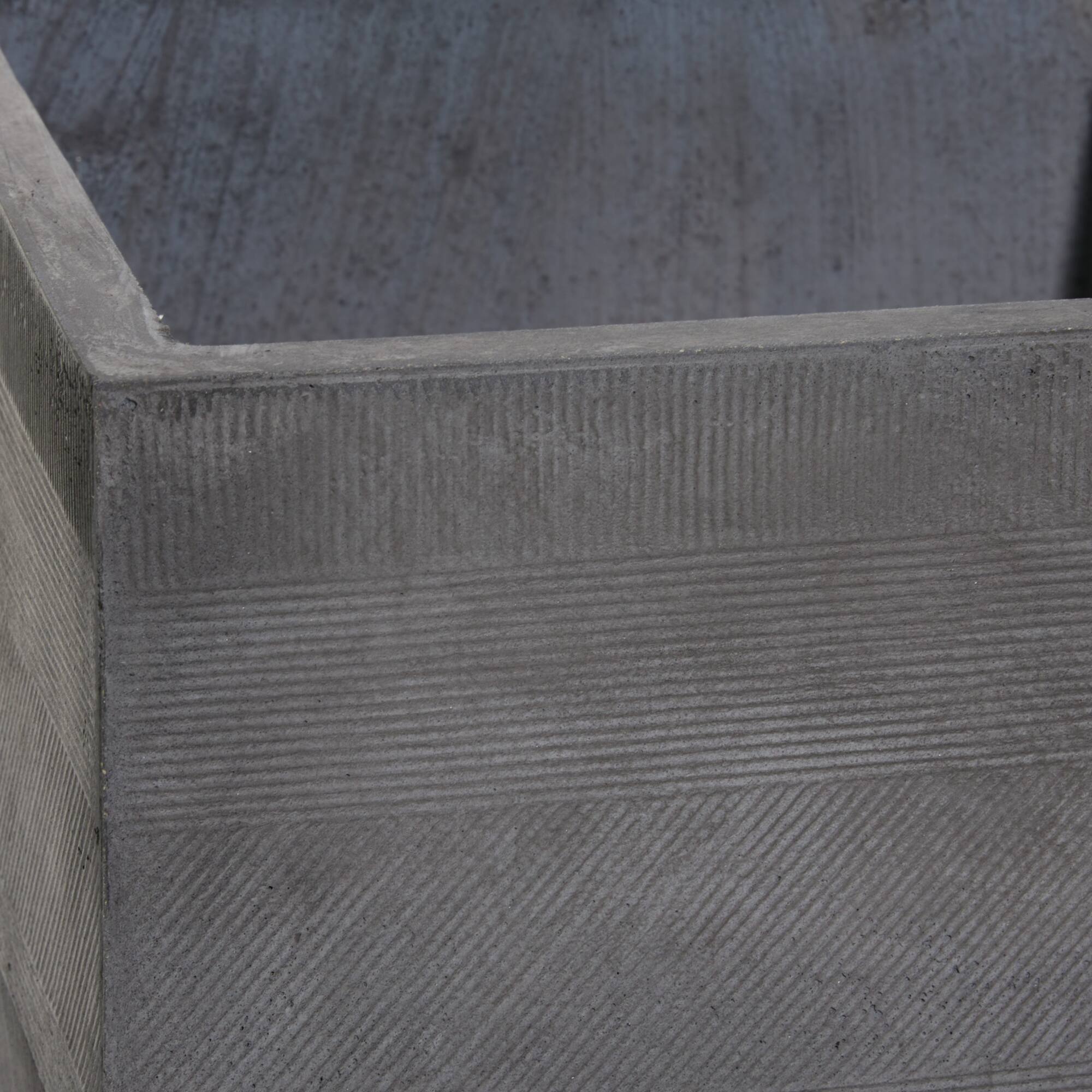 Set of 2 Grey Polystone Contemporary Planter, 13", 15"